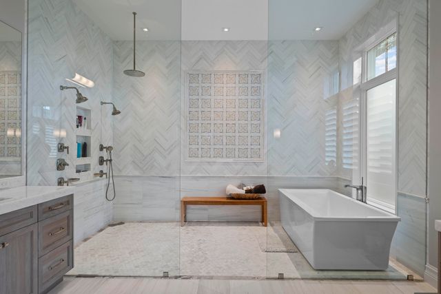 206 Locha Drive, Jupiter, FL 33458