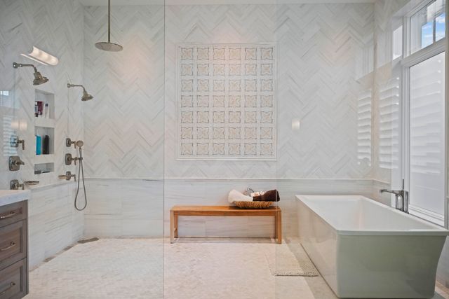 206 Locha Drive, Jupiter, FL 33458