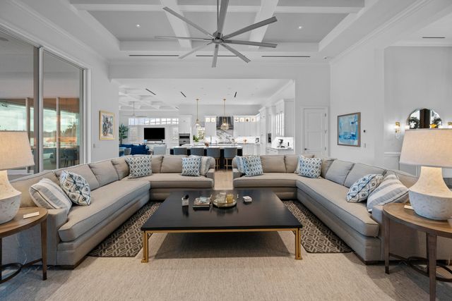 206 Locha Drive, Jupiter, FL 33458