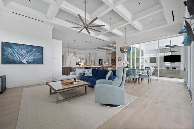 206 Locha Drive, Jupiter, FL 33458