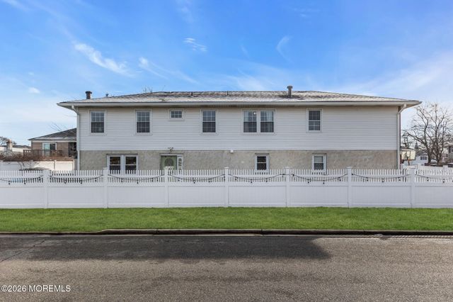 3209 Mattapan Avenue, Point Pleasant, NJ 08742