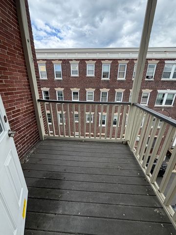 250 Washington St 7, Salem, MA 01970