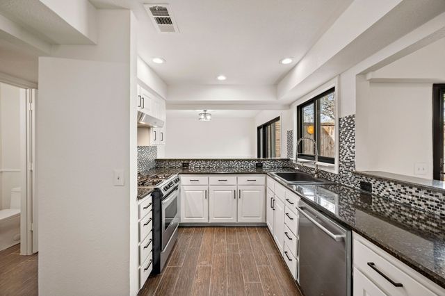 5009 Milam Street, Dallas, TX 75206