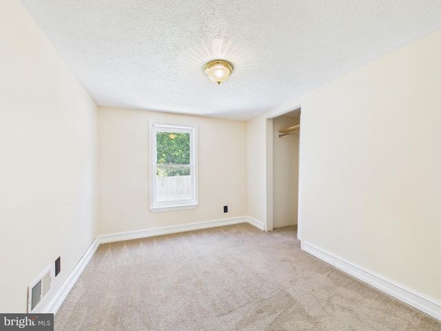 459 E BURKE ST, Martinsburg, WV 25404