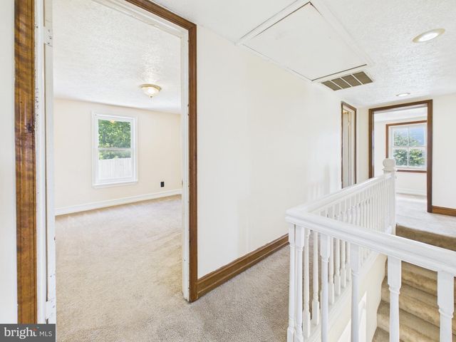 459 E BURKE ST, Martinsburg, WV 25404