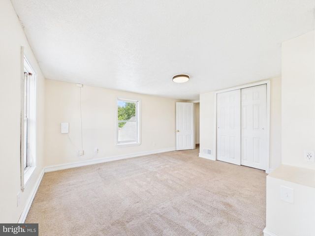 459 E BURKE ST, Martinsburg, WV 25404