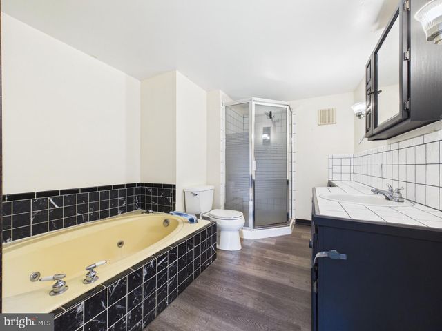 459 E BURKE ST, Martinsburg, WV 25404