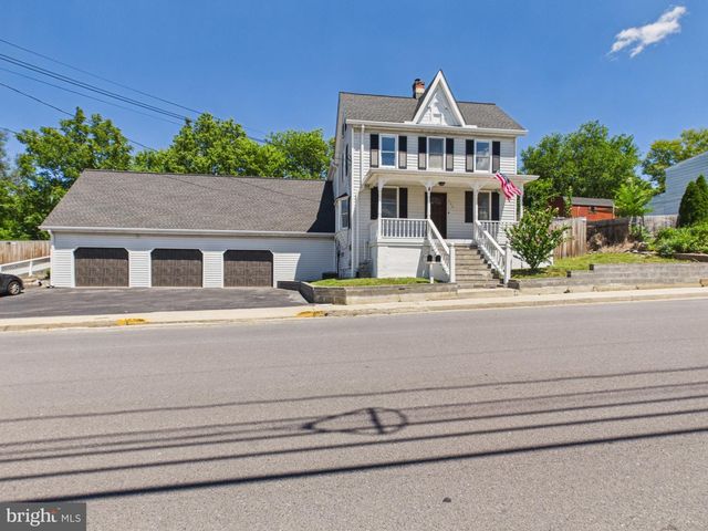 459 E BURKE ST, Martinsburg, WV 25404