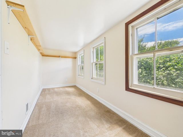 459 E BURKE ST, Martinsburg, WV 25404