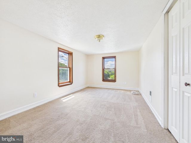 459 E BURKE ST, Martinsburg, WV 25404