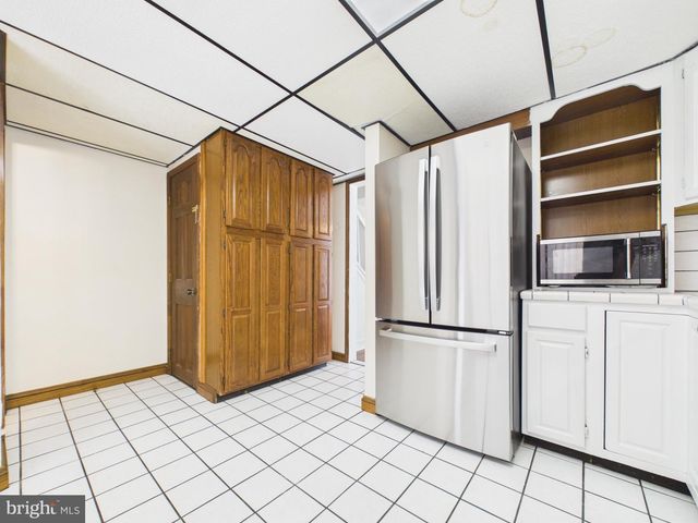 459 E BURKE ST, Martinsburg, WV 25404