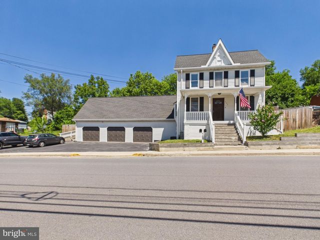 459 E BURKE ST, Martinsburg, WV 25404