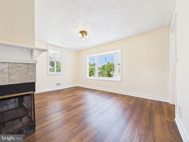 459 E BURKE ST, Martinsburg, WV 25404