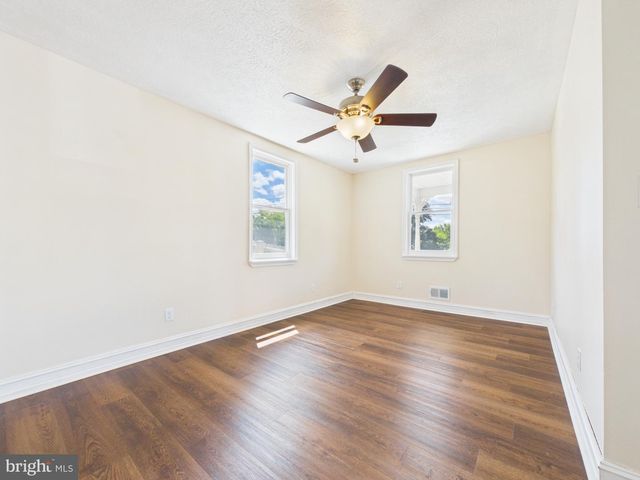 459 E BURKE ST, Martinsburg, WV 25404