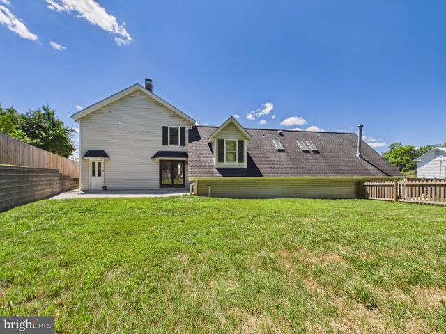 459 E BURKE ST, Martinsburg, WV 25404