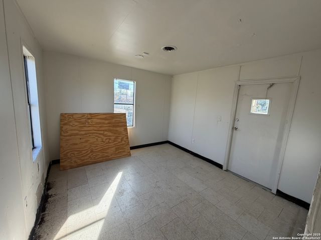 111 harlan, San Antonio, TX 78214