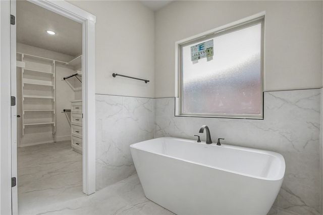 2103 N Chanae Street, Siloam Springs, AR 72761