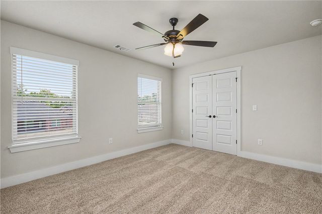 2103 N Chanae Street, Siloam Springs, AR 72761