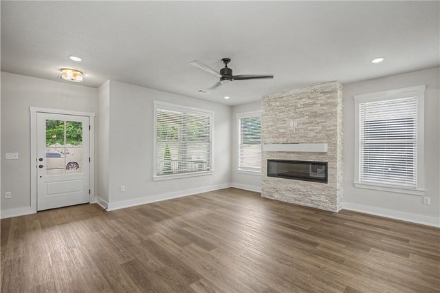 2103 N Chanae Street, Siloam Springs, AR 72761