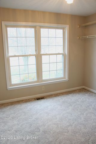 2150 Armstrong Ln, Mt Washington, KY 40047