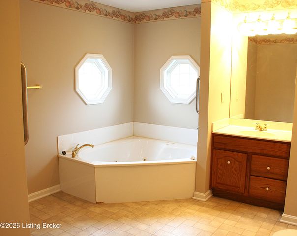 2150 Armstrong Ln, Mt Washington, KY 40047