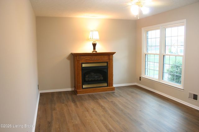 2150 Armstrong Ln, Mt Washington, KY 40047