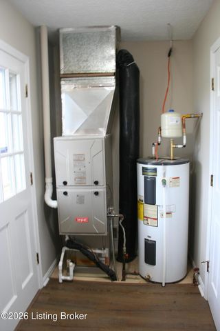 2150 Armstrong Ln, Mt Washington, KY 40047