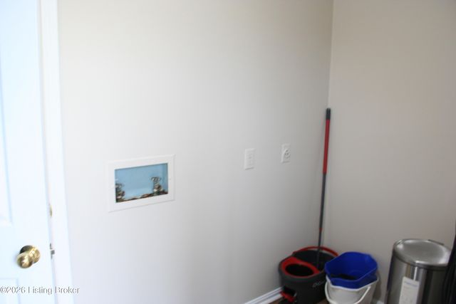 2150 Armstrong Ln, Mt Washington, KY 40047