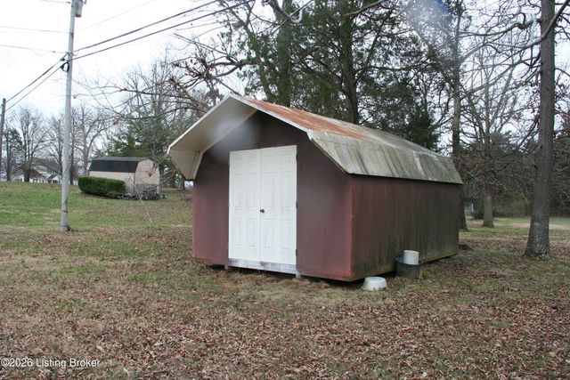 2150 Armstrong Ln, Mt Washington, KY 40047