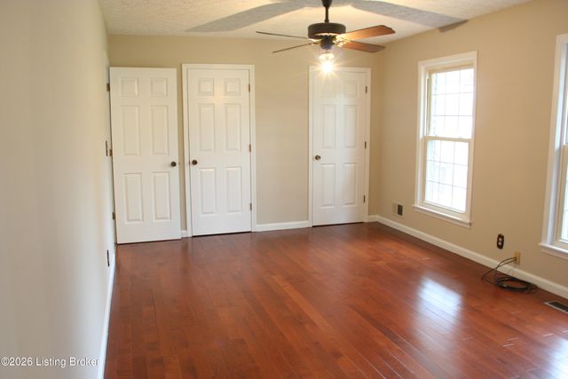 2150 Armstrong Ln, Mt Washington, KY 40047