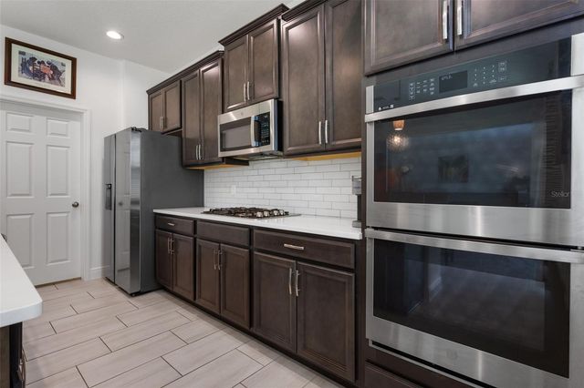 673 BLACKSTONE STREET, Minneola, FL 34715