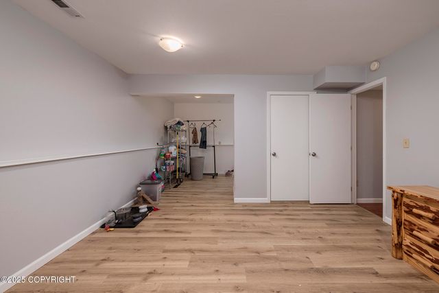 7220 E 20th Avenue, Anchorage, AK 99504