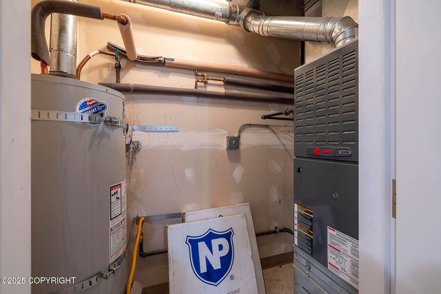 7220 E 20th Avenue, Anchorage, AK 99504