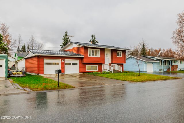 7220 E 20th Avenue, Anchorage, AK 99504