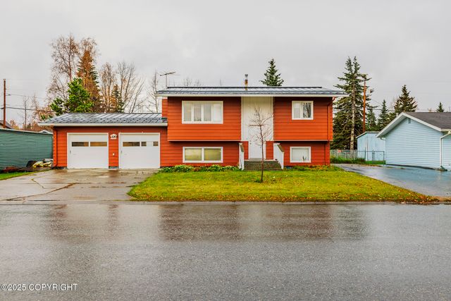 7220 E 20th Avenue, Anchorage, AK 99504