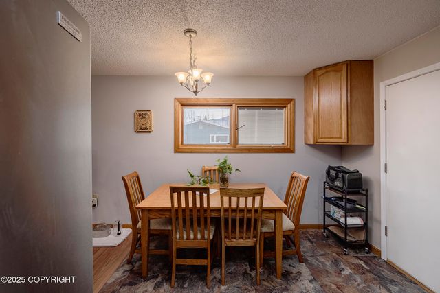 7220 E 20th Avenue, Anchorage, AK 99504