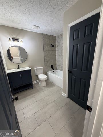 145 S Meadowcliff Circle, Carrollton, GA 30116