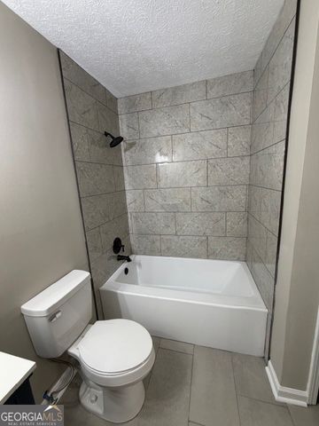 145 S Meadowcliff Circle, Carrollton, GA 30116