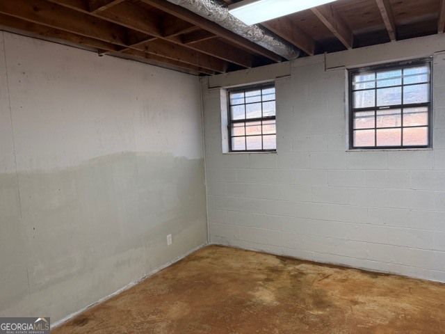 145 S Meadowcliff Circle, Carrollton, GA 30116