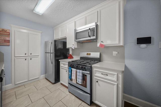 1414 Cypress Cove Street, La Porte, TX 77571