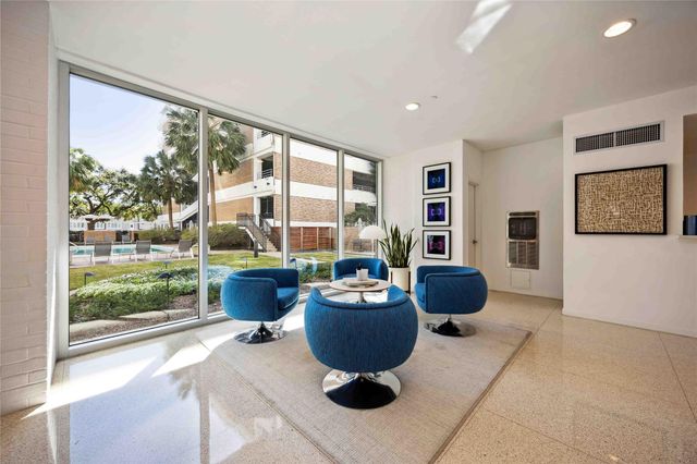 3600 Montrose Boulevard 304, Houston, TX 77006