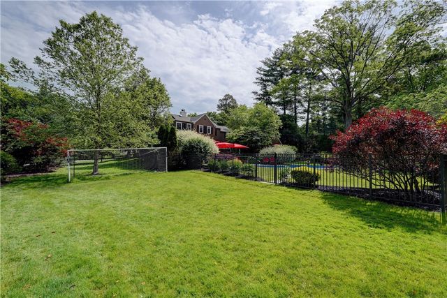 334 Clover Hills Drive, Brighton, NY 14618