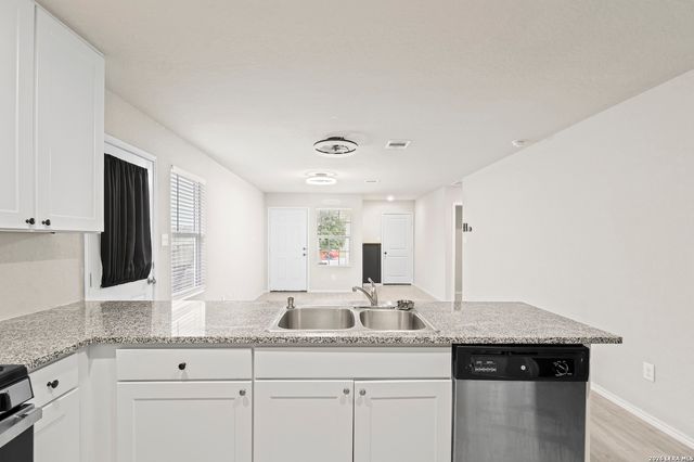 9826 Littleton Grist, San Antonio, TX 78254