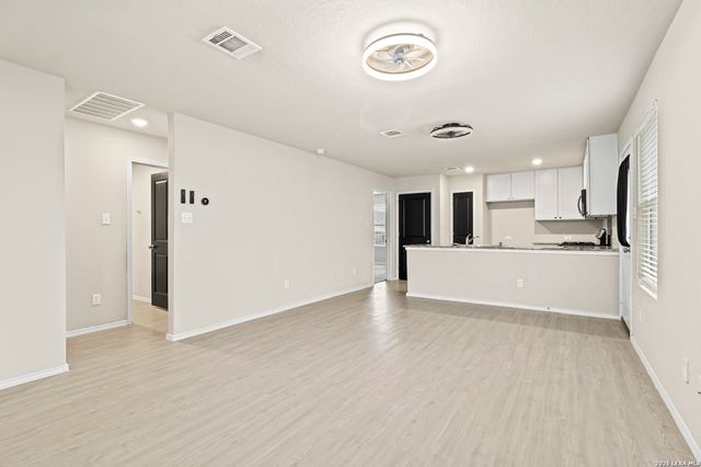 9826 Littleton Grist, San Antonio, TX 78254