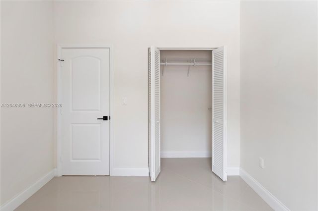 1252 NW 39th St 1252, Miami, FL 33142