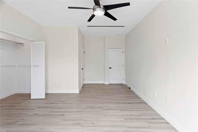 1252 NW 39th St 1252, Miami, FL 33142