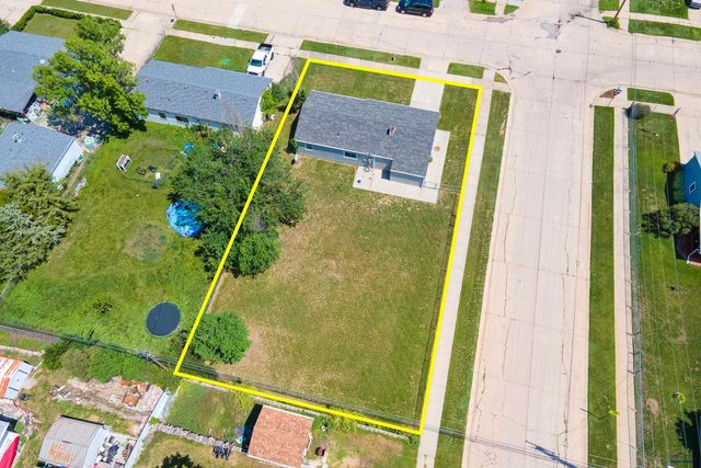 3209 LYNNWOOD AVE, Rapid City, SD 57701