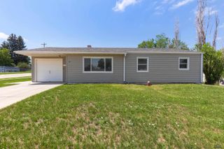 3209 LYNNWOOD AVE, Rapid City, SD 57701