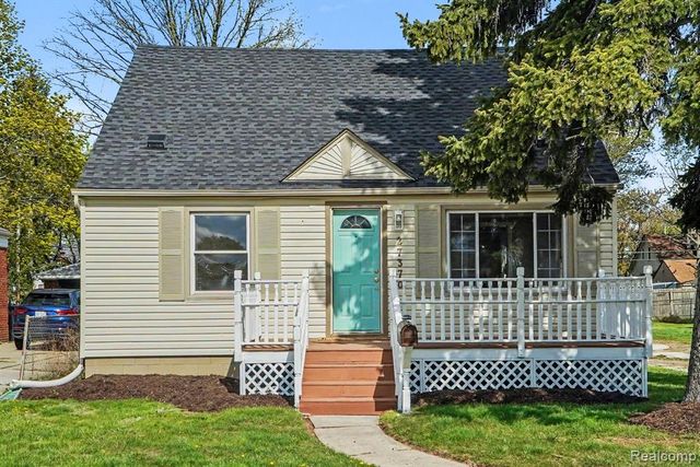 27370 Barkman Street, Roseville, MI 48066