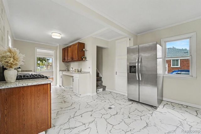 27370 Barkman Street, Roseville, MI 48066